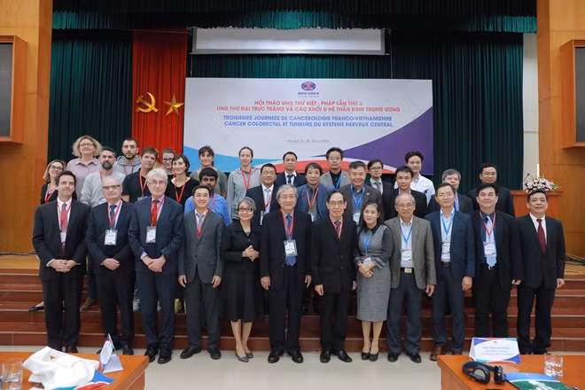 Các đại biểu tham dự Hội thảo