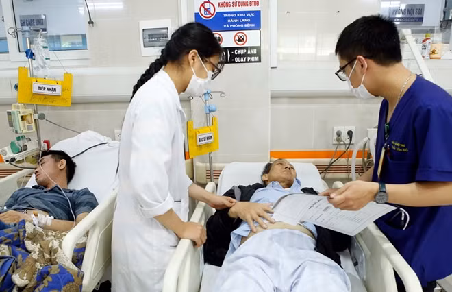 Các trường hợp vào cấp cứu tại Bệnh viện Bạch Mai trong dịp nghỉ lễ 30/4 và 1/5