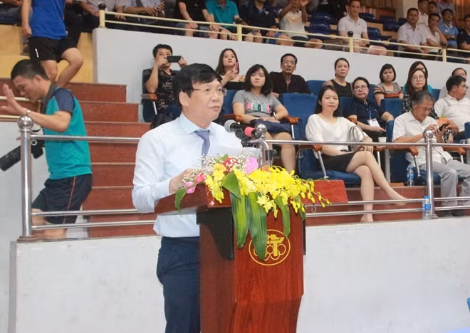 Đồng chí Hồ Quang Lợi phát biểu tại Lễ bế mạc giải đấu