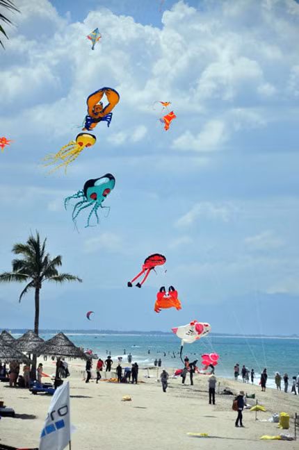 (ảnh minh họa) Lễ hội diều 2017 sẽ tạo không khí náo nhiệt và vui tươi cho biển Đà Nẵng trong mùa du lịch biển, phục vụ nhu cầu tham quan, giải trí của du khách và người dân tại Đà Nẵng.