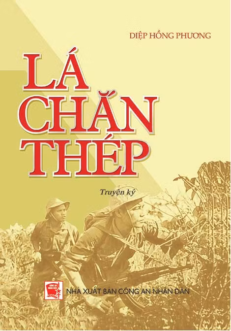 Bìa truyện ký “Lá chắn thép”.