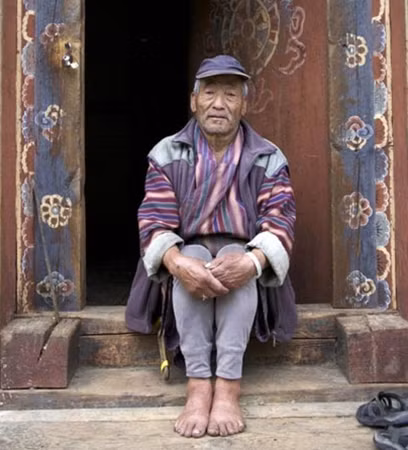 Cụ Kama Tschering.