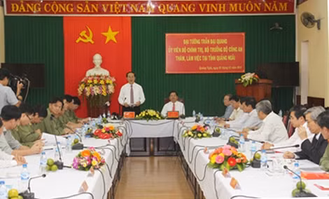 Bộ trưởng Trần Đại Quang phát biểu tại buổi làm việc.