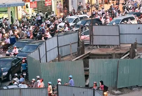 Sở GTVT TP Hồ Chí Minh yêu cầu các chủ đầu tư ngưng thi công, trả lại mặt bằng để người dân TP đón Xuân 15 ngày từ 1-2 đến 15-2.