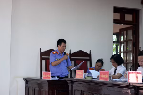 Đại diện Viện kiểm sát đề nghị mức án đối với các bị cáo.