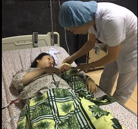 Nhờ được chuyển giao kỹ thuật, BV huyện Thạch Thất đã cứu sống sản phụ bị vỡ tử cung. Nhờ được chuyển giao kỹ thuật, BV huyện Thạch Thất đã cứu sống sản phụ bị vỡ tử cung.