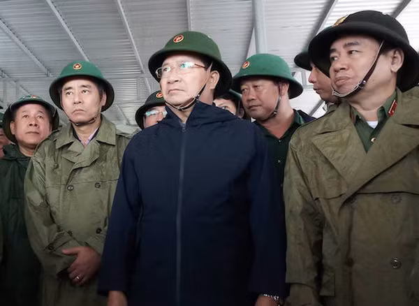 Phó Thủ tướng Trịnh Đình Dũng kiểm tra công tác tại Bạc Liêu.