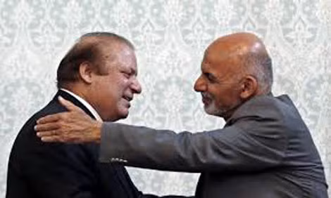 Thủ tướng Pakistan Nawaz Sharif và Tổng thống Afghanistan Ashraf Ghani (bên phải) trong lần gặp gần đây.