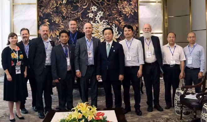Bộ trưởng Bộ Tài nguyên và Môi trường Trần Hồng Hà với các đại biểu dự GEF 6 Ảnh: BTC