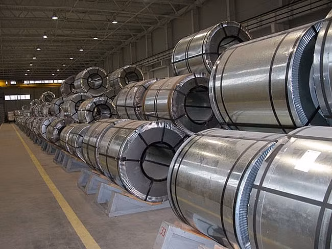 Trong trường hợp thép CR, CORE được sản xuất từ nguyên liệu của Việt Nam hoặc các nước, vùng lãnh thổ khác sẽ không bị áp thuế trong vụ việc này. ( ảnh minh hoạ internet)