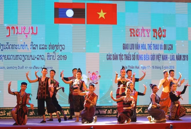 Ngày hội là hoạt động giao lưu văn hóa, thể thao và du lịch nhằm tôn vinh, quảng bá giá trị văn hóa truyền thống đặc sắc của cộng đồng các dân tộc vùng biên giới Việt- Lào.