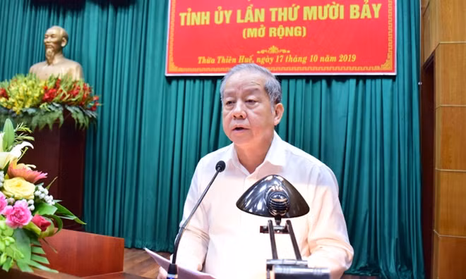 Chủ tịch UBND tỉnh Thừa Thiên Huế Phan Ngọc Thọ trình bày Đề án xây dựng, phát triển đô thị Huế đến năm 2030.