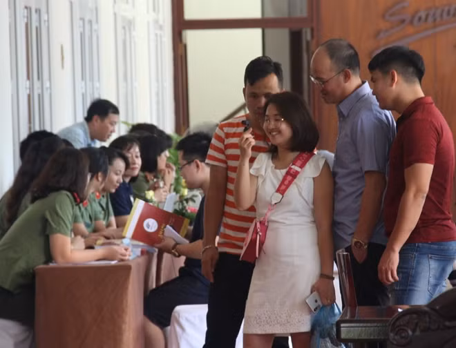 Trước thời điểm Liên hoan khai mạc, các đoàn dự thi đã chuẩn bị chu đáo nội dung tác phẩm dự thi.