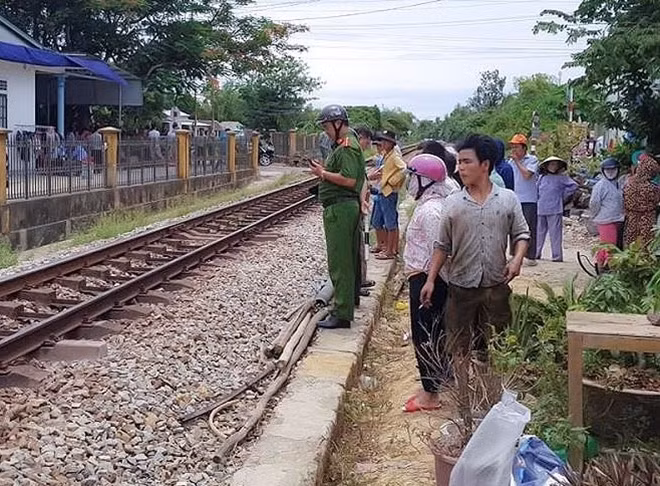 Hiện trường vụ tai nạn đường sắt làm ông N. tử vong thương tâm.