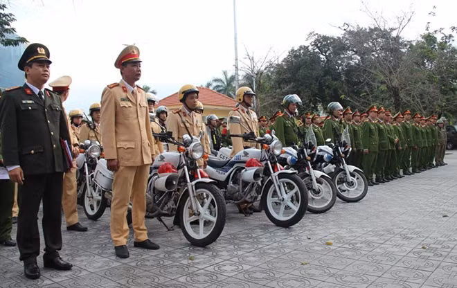 CBCS Công an TP Huế tại buổi lễ ra quân.