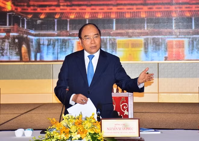 Thủ tướng Nguyễn Xuân Phúc phát biểu chỉ đạo tại hội nghị.