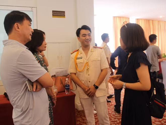 Liên hoan là dịp để PV, BTV làm chương trình Truyền hình, Phát thanh CAND gặp gỡ trao đổi, chia sẻ kinh nghiệm.