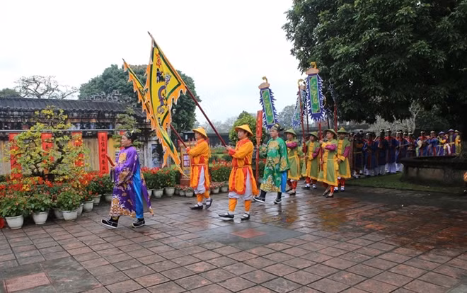 Nhiều hoạt cảnh tái hiện nghi lễ cung đình triều Nguyễn vào ngày Tết.