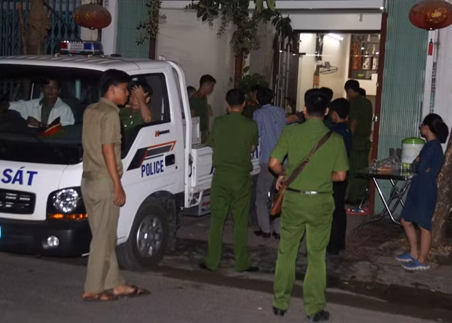 Rất nhiều tài liệu của doanh nghiệp Tuyết Liêm được Công an thu giữ phục vụ công tác điều tra.