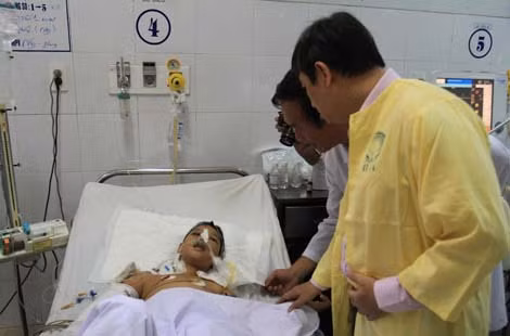 Sau 10 ngày được các y bác sĩ BV Đa khoa Đà Nẵng tận tình cứu chữa, hiện cả hai nạn nhân Minh và Linh đã vượt qua nguy kịch và tỉnh táo.