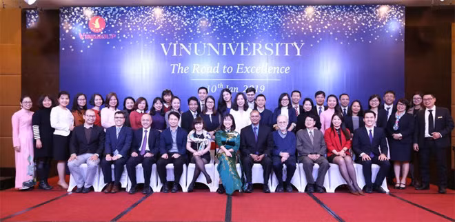 GS Verma tin tưởng vào sự chuyên nghiệp và ý chí của các đồng nghiệp tại VinUni.