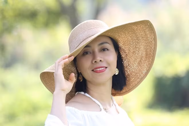 Tác giả Huệ Ninh.