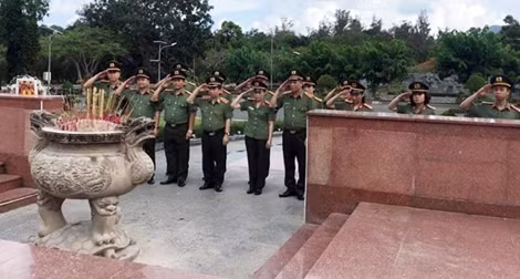 Cục Y tế tổ chức hoạt động đền ơn đáp nghĩa tại Côn Đảo