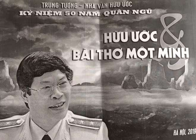 Một tập thơ của Trung tướng, nhà văn Hữu Ước.