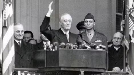 Ông Roosevelt tuyên thệ nhậm chức nhiệm kỳ tổng thống Mỹ thứ 4 vào ngày 20 tháng 1 năm 1945.
