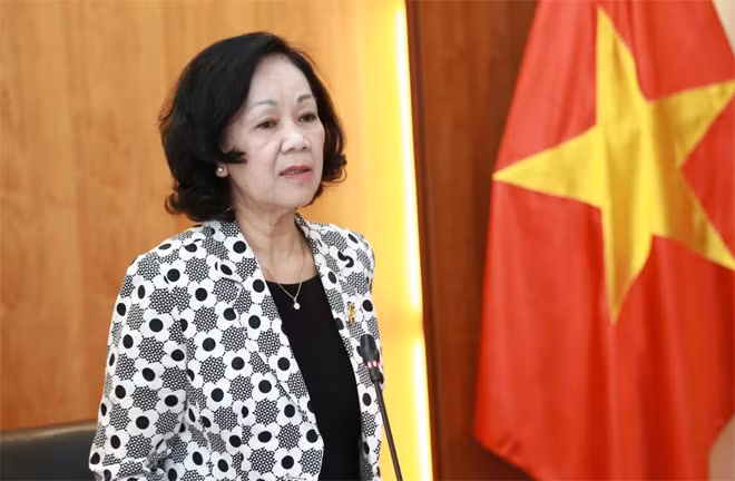 Đồng chí Trương Thị Mai phát biểu chỉ đạo tại Hội nghị tổng kết 10 năm thực hiện Kết luận 62 của Bộ Chính trị. Đồng chí Trương Thị Mai phát biểu chỉ đạo tại Hội nghị tổng kết 10 năm thực hiện Kết luận 62 của Bộ Chính trị.