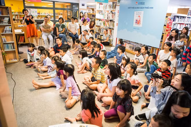 Nhiều phần thưởng bằng sách dành cho thiếu nhi. Nhiều phần thưởng bằng sách dành cho thiếu nhi.