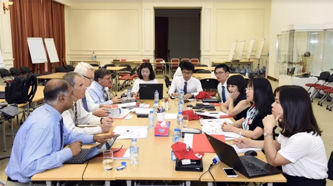 Giáo sư ĐH Cornell và VinUni cùng thiết kế mô hình quản trị tinh hoa, đặc biệt là chính sách thu hút các Giáo sư xuất sắc cho VinUni.