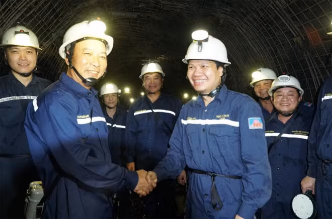 TKV luôn lắng nghe và thấu hiểu, có nhiều giải pháp kịp thời đảm bảo cuộc sống cho người lao động.