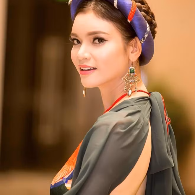 Ca sĩ Phương Thảo.