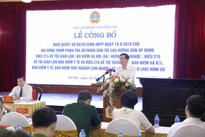 Ông Đào Việt Ánh Phó Tổng Giám đốc BHXH Việt Nam phát biểu tại buổi lễ.