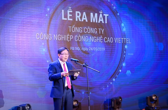 Thiếu tướng Lê Đăng Dũng, quyền Chủ tịch kiêm Tổng Giám đốc Tập đoàn Viettel phát biểu tại Lễ ra mắt.