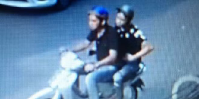 Hình ảnh camera ghi lại 2 đối tượng cướp 25 triệu đồng của một thai phụ các đối tượng cướp giật tài sản.