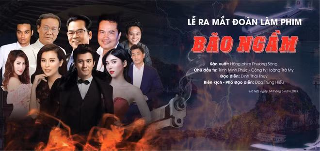 Poster phim “Bão ngầm”. Poster phim “Bão ngầm”.