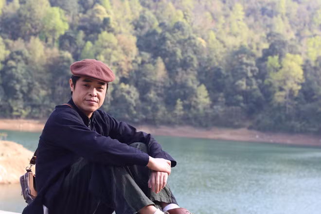 Họa sĩ Hoàng A Sáng.
