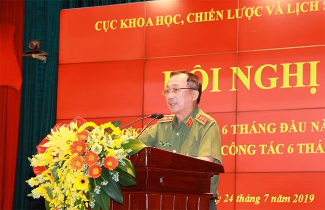 Thứ trưởng Nguyễn Văn Thành phát biểu tại Hội nghị.
