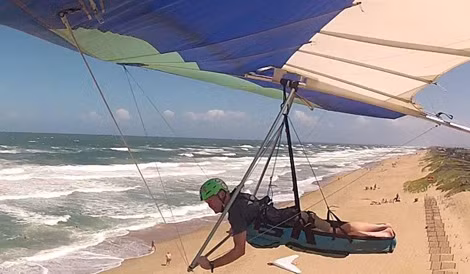 Sáng chế của kỹ sư Rogallo đã dẫn tới dạng thức đơn giản nhất của hàng không cá nhân: dù lượn.