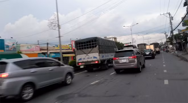 Nguyên nhân gây ùn ứ là do mặt cầu Rạch Miễu quá hẹp, chứ không phải ùn ứ phương tiện là do trạm thu phí.