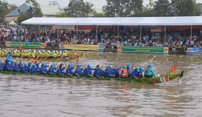 Đội ghe nữ chùa Tum Núp không có đối thủ nhiều năm liền.