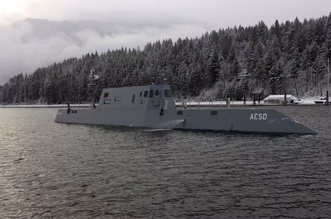 Một tàu ngầm đang được thử nghiệm trong hồ Pend Oreille ở Bayview (Idaho). Ảnh nguồn: Boise Weekly.