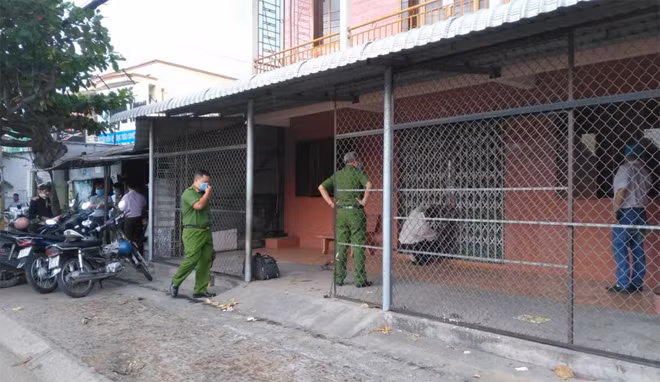 Căn nhà phát hiện cụ bà tử vong. Căn nhà phát hiện cụ bà tử vong.