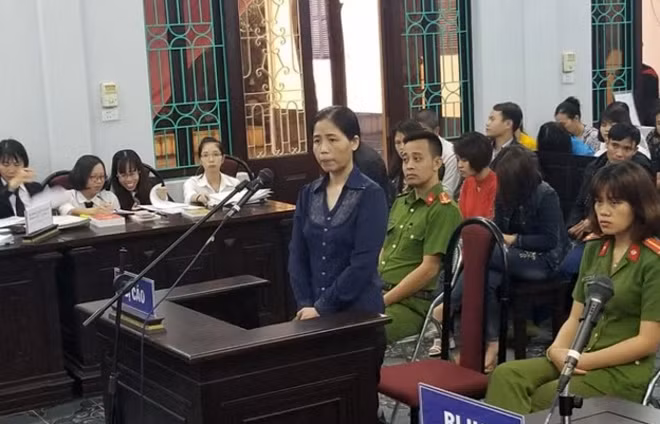 Bị cáo Hoàng Thị Hiền. Bị cáo Hoàng Thị Hiền.