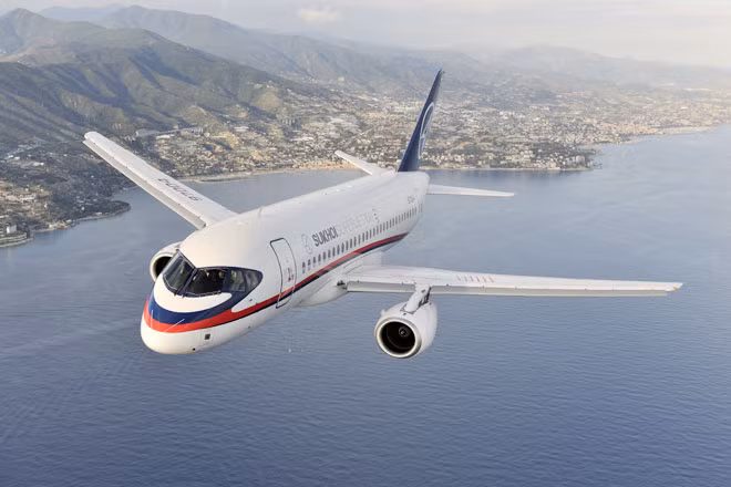 Máy bay SuperJet của Nga. Ảnh: Sukhoi.