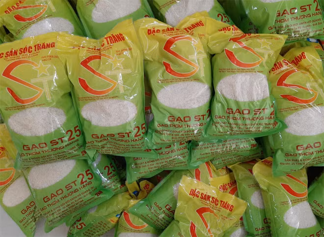 Giống lúa ST25 được vinh danh ngon nhất thế giới. Giống lúa ST25 được vinh danh ngon nhất thế giới.
