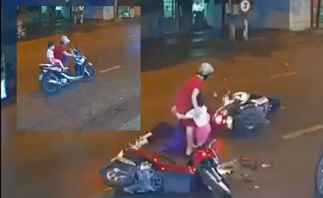 Dừng xe giữa đường để mặc áo mưa, người mẹ trẻ nhận cái kết đắng cho việc thiếu ý thức khi tham gia giao thông.