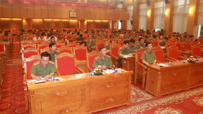 Đại biểu dự hội nghị.